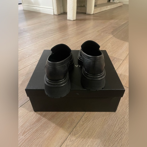 Chanel Black Leather Loafers 37.5 - Picture 4 of 6